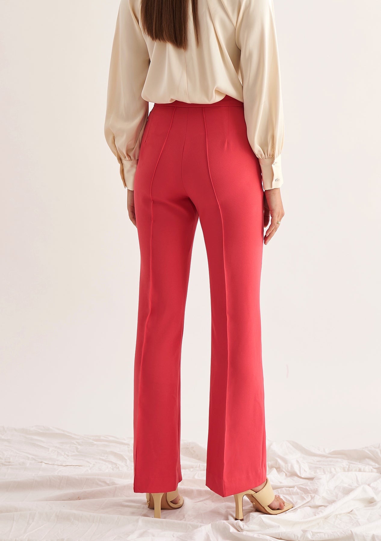 Buy Next One Women Relaxed Straight Leg Loose Fit High-Rise Easy Wash Formal  Trousers - Trousers for Women 23367542 | Myntra